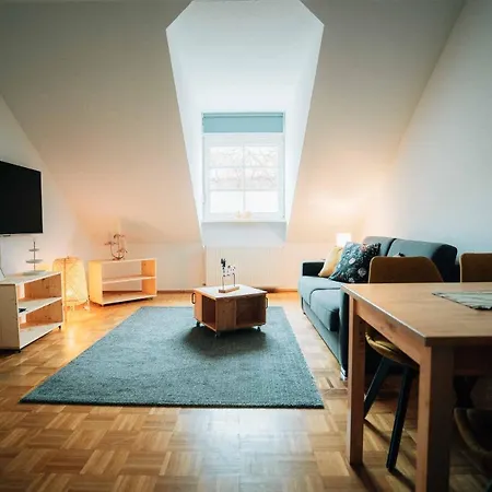 50/ Seilbahn Blick / 2 Schlafzimmer Apartment